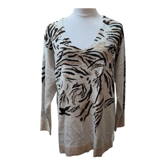 Chico's Sweaters - Chicos Tiger Graphic‎ Sweater Women 3P XLP Beige V-Neck Intarsia Knit Tunic